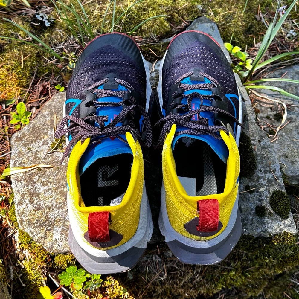 Women’s Nike zoomX Zegma trail running shoe sneaker. Size 8 - Picture 5 of 11